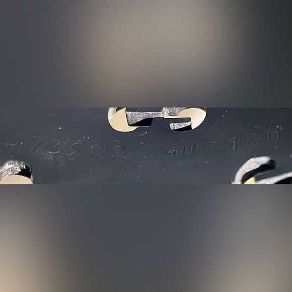 GUCCI - Gucci Slides - Black New
worn for photo shoot on stage - Picture 9 of 10